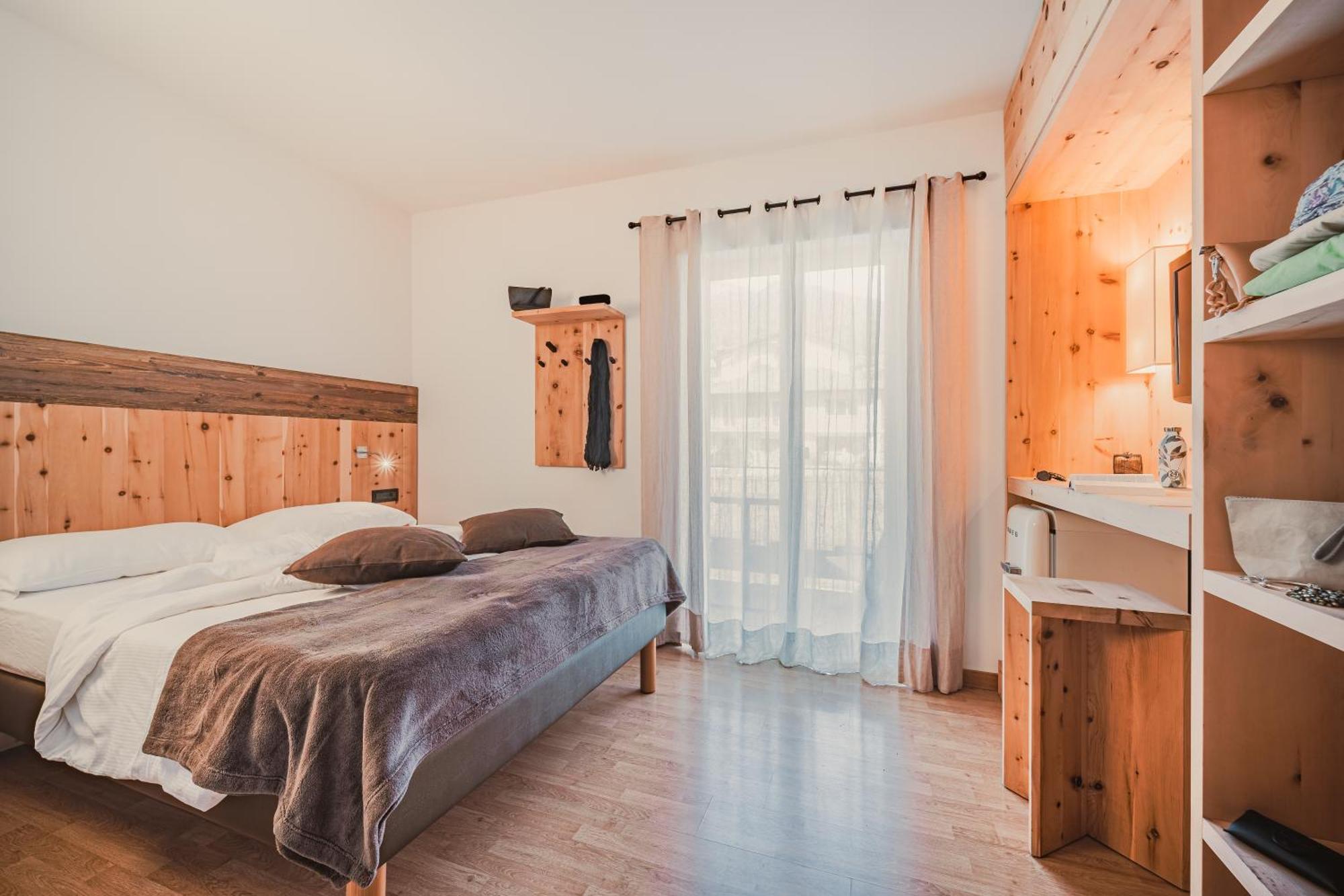 Cristallo Sport & Wellness Hotel Levico Terme Kamer foto