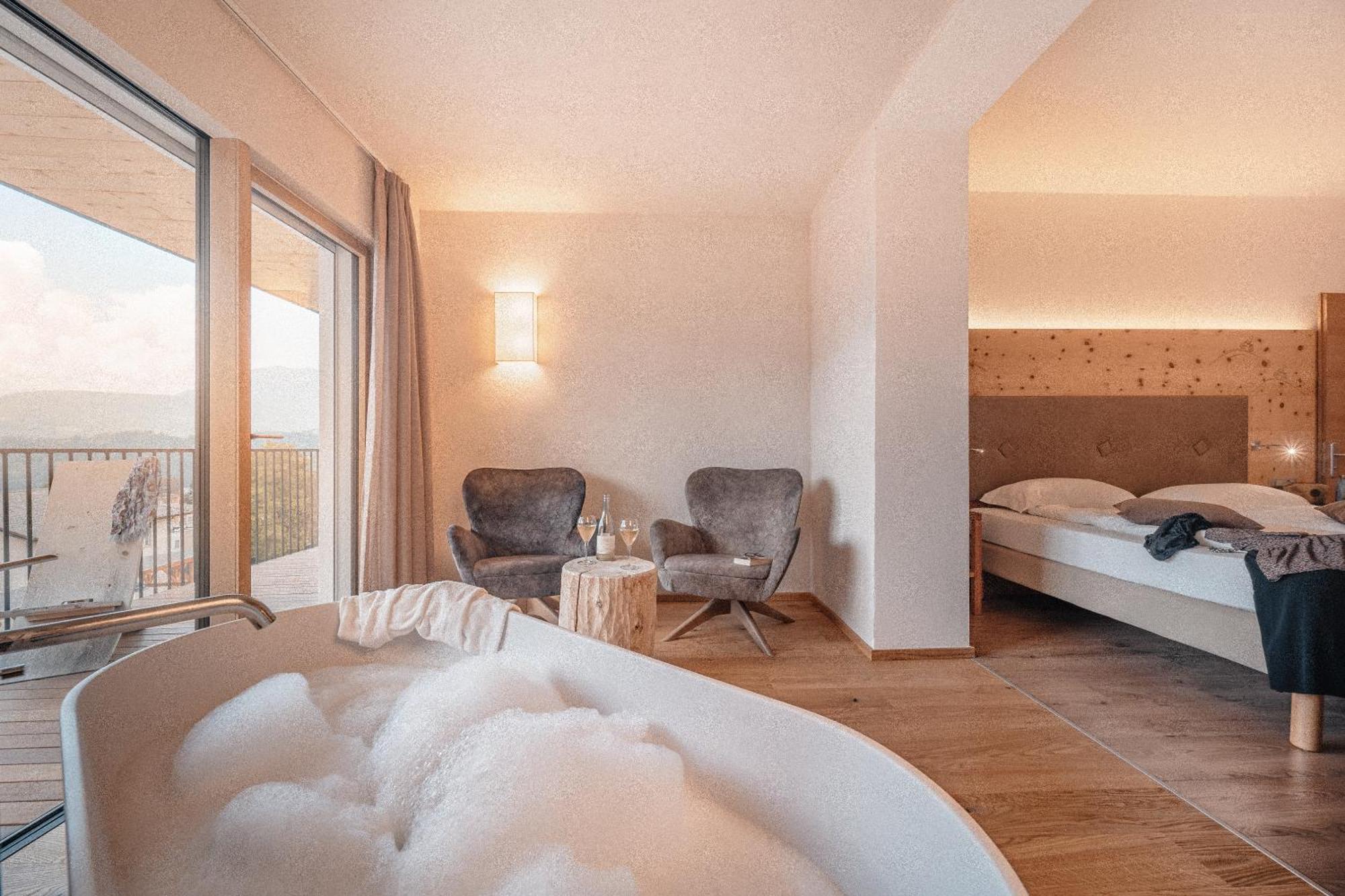 Cristallo Sport & Wellness Hotel Levico Terme Buitenkant foto